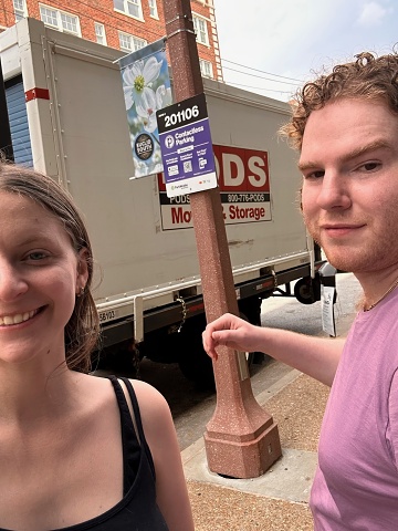 Hannah Jacob Leaving Saint Louis Pod Getting Picked Up 05 15 2025